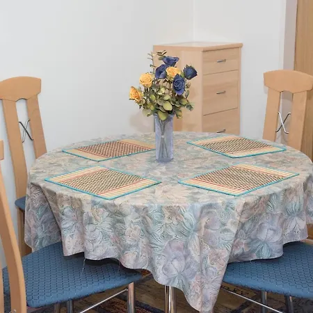 Apartamento Centrum 2 *