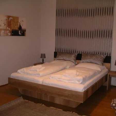 Апартаменты Centrum 2 Apartmanok *