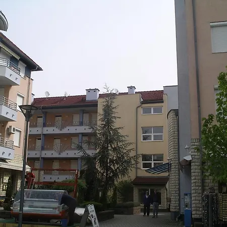 Centrum 2 Apartmanok Apartment