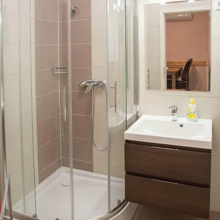 Apartment Centrum 2 Apartmanok Heviz
