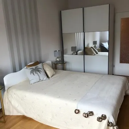 Centrum 2 Apartmanok Apartment Heviz