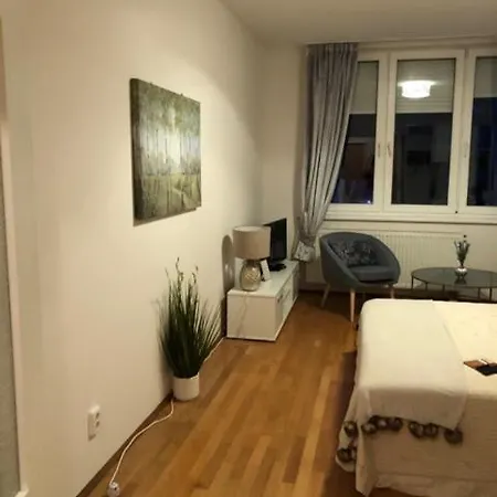 Centrum 2 Apartmanok Apartment *