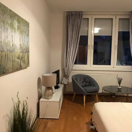Centrum 2 Apartmanok Апартаменты